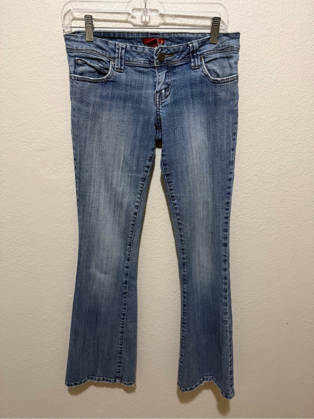 Gadzooks Y2K Low Rise Flare Jeans Size 3 Medium Wash Floral Embroidered